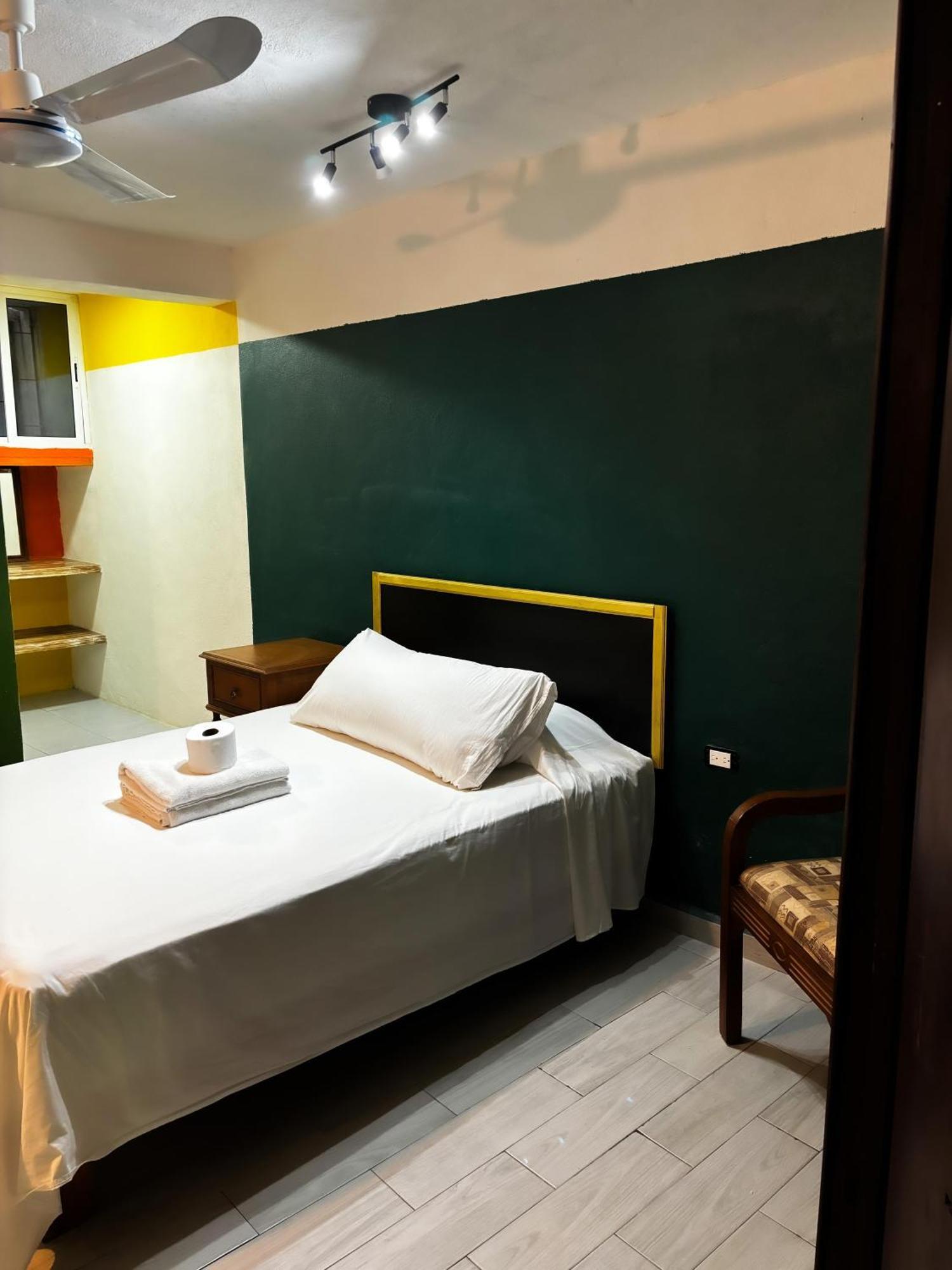 Casona Pueblo Magico -Suite And Family Rooms Cancún Esterno foto